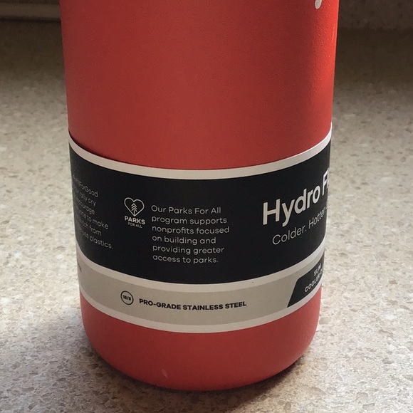 Hydro Flask red Slim Cooler Cup, 12 ounces - new with tags! - Picture 4 of 8